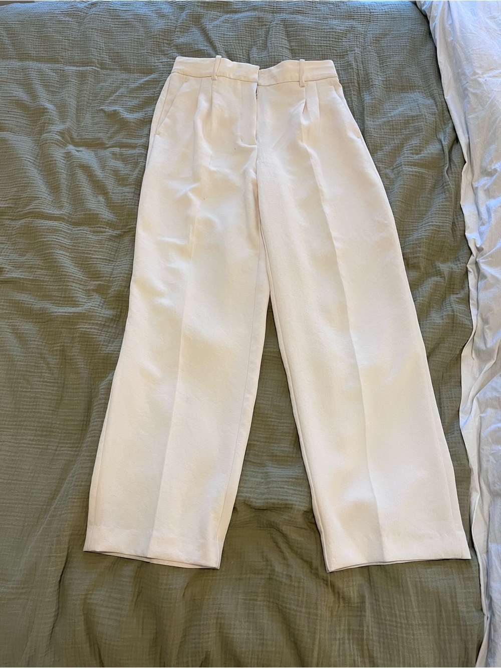 Aritzia Wilfred White High Rise Wide Leg Trouser Pants Size 8